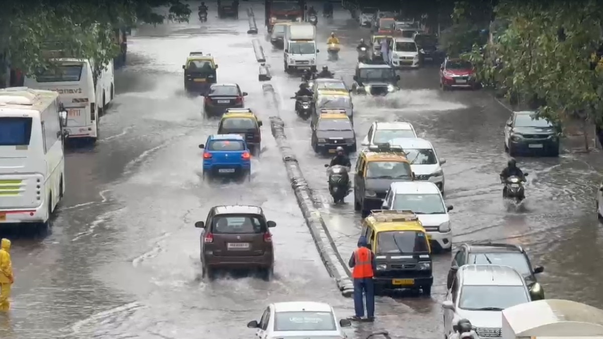 The Brihanmumbai Municipal Corporation (BMC) urged residents to stay indoors unless absolutely necessary. “Step out only if required,” the civic body warned, sharing its emergency helpline (1916) for assistance.