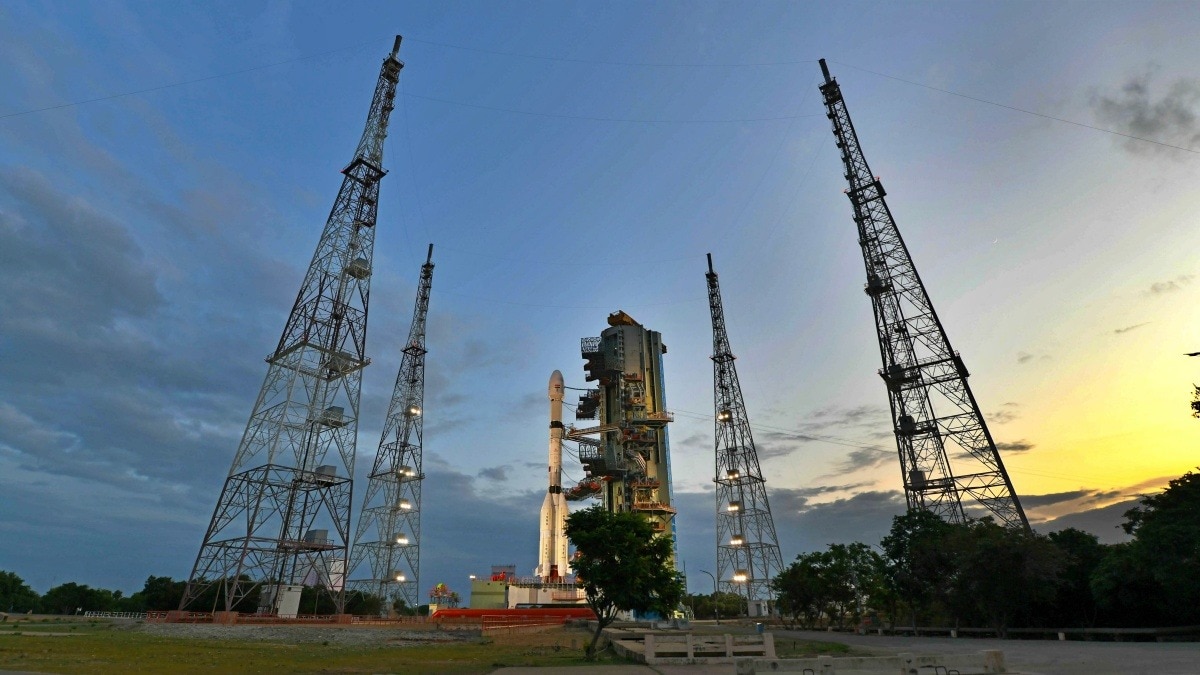 ISRO developing 40-storey rocket to launch 75,000 kg satellites into low earth orbit