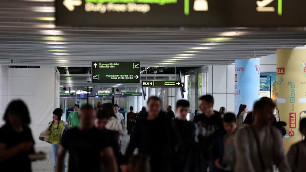 Bulgaria Golden Visa 2025: Schengen entry, PR on day one, and citizenship after 5 years