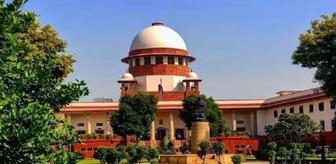 The judges underlined that humour must not cross the line of dignity. The judges underlined that humour must not cross the line of dignity.