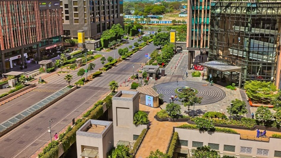 Madhusudan's proposal: Privatising municipal cleaning to fix urban decay Madhusudan's proposal: Privatising municipal cleaning to fix urban decay