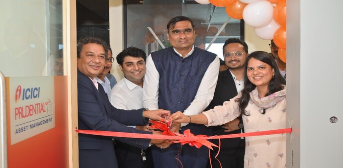 The branch was inaugurated by Mr. Amar Shah, Chief Business Officer, ICICI Prudential AMC The branch was inaugurated by Mr. Amar Shah, Chief Business Officer, ICICI Prudential AMC