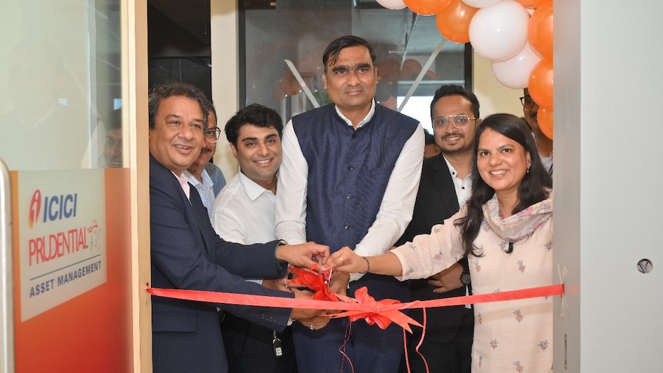 The branch was inaugurated by Mr. Amar Shah, Chief Business Officer, ICICI Prudential AMC The branch was inaugurated by Mr. Amar Shah, Chief Business Officer, ICICI Prudential AMC