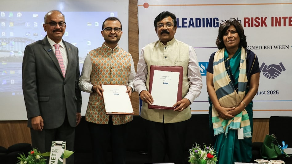 JLU has been awarded the Certificate of International Affiliation JLU has been awarded the Certificate of International Affiliation