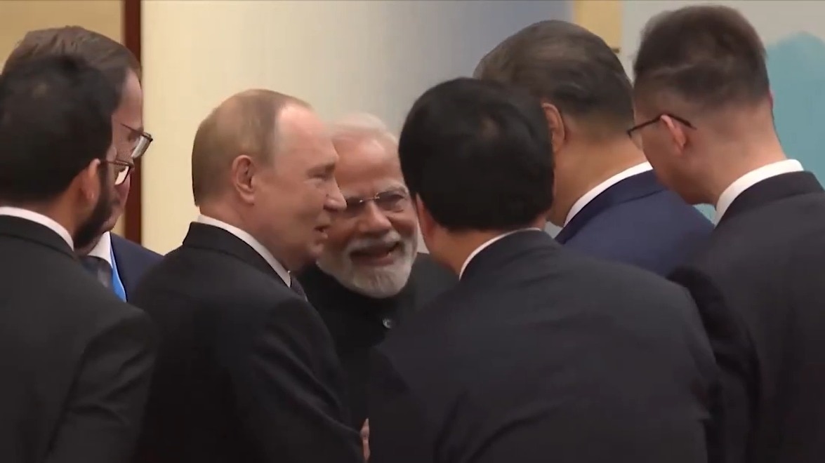 SCO Summit: PM Modi sharing a laugh with Vladimir Putin and Xi Jinping SCO Summit: PM Modi sharing a laugh with Vladimir Putin and Xi Jinping