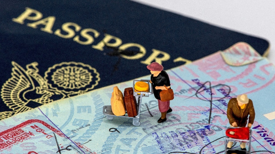 Passports under scrutiny: minor damage could prevent boarding in UAE, US, Indonesia Passports under scrutiny: minor damage could prevent boarding in UAE, US, Indonesia