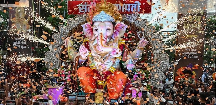 Experts have said the festival-driven economic activity has grown from Rs 25,000 crore in 2024 and is projected to cross Rs 45,000 crore in 2025. Experts have said the festival-driven economic activity has grown from Rs 25,000 crore in 2024 and is projected to cross Rs 45,000 crore in 2025.