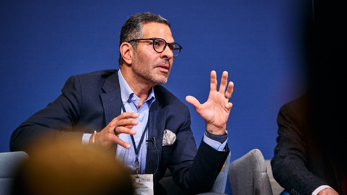 Court asks Priya Kapur to list Sunjay Kapur’s assets after Karisma Kapoor’s children sought share