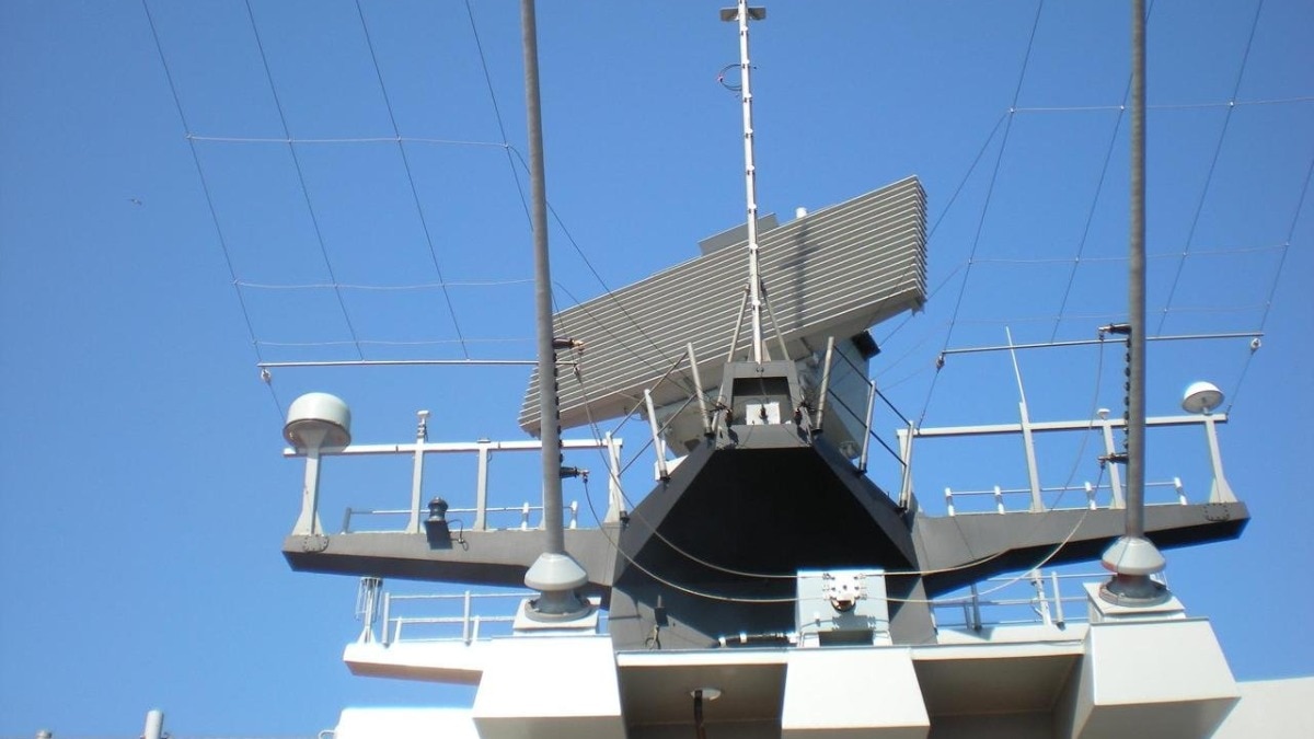 The Lanza-N radar can detect both friendly and hostile aerial and surface targets, including drones, supersonic fighters, anti-radiation missiles, and naval platforms. The Lanza-N radar can detect both friendly and hostile aerial and surface targets, including drones, supersonic fighters, anti-radiation missiles, and naval platforms.