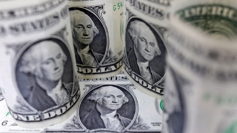 While the US dollar is the world’s leading reserve currency, it is not the only one. 
