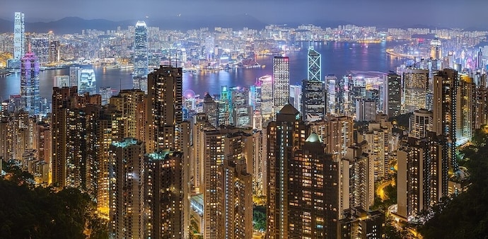 The investment entrant program requires applicants to commit at least HK$30 million in assets, spanning equities, debt securities, and real estate. The investment entrant program requires applicants to commit at least HK$30 million in assets, spanning equities, debt securities, and real estate.