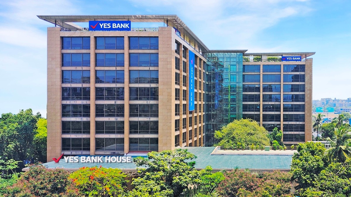 YES Bank: The stock traded above the 5-day, 10-, 20-, 30-, 50-, 100-, 150-day and 200-day simple moving averages (SMAs). YES Bank: The stock traded above the 5-day, 10-, 20-, 30-, 50-, 100-, 150-day and 200-day simple moving averages (SMAs).
