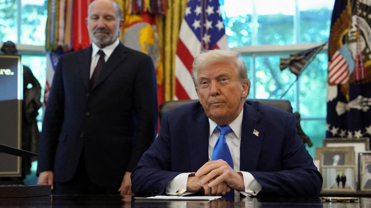US Commerce Secretary Howard Lutnick with Donald Trump at the Oval Office US Commerce Secretary Howard Lutnick with Donald Trump at the Oval Office