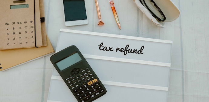 The CBDT said taxpayers who wrongly claimed Section 87A rebate on special-rate income but clear tax dues by Dec 31, 2025, won’t face penal interest under Section 220(2). The CBDT said taxpayers who wrongly claimed Section 87A rebate on special-rate income but clear tax dues by Dec 31, 2025, won’t face penal interest under Section 220(2).