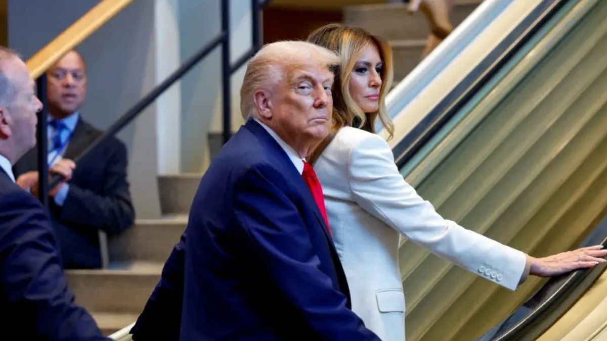 “When you put all of this together—teleprompter, escalator—it doesn’t look like a coincidence to me,” Leavitt said, adding that Secret Service personnel are “looking into this to try to get to the bottom of it.”