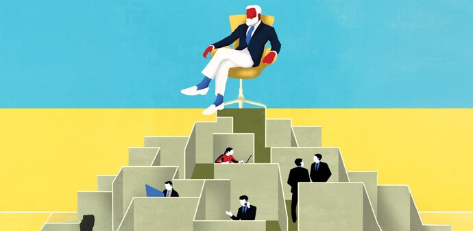 India Inc Succession: Passing the Baton: How India's family businesses are pivoting to non-family CEOs India Inc Succession: Passing the Baton: How India's family businesses are pivoting to non-family CEOs