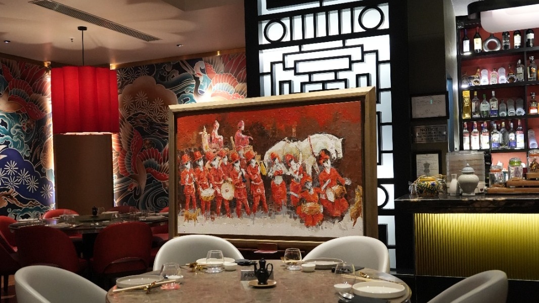 The confluence of art and Cantonese elegance created a bespoke dining experience. The confluence of art and Cantonese elegance created a bespoke dining experience.