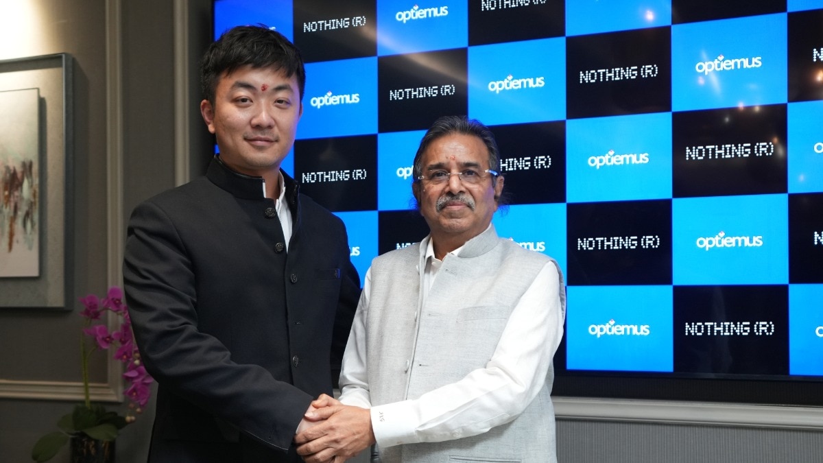 Carl Pei, CEO, Nothing (Left) with Ashok Gupta, Executive Chairman, Optiemus (Right); CMF forms strategic joint venture with Optiemus Carl Pei, CEO, Nothing (Left) with Ashok Gupta, Executive Chairman, Optiemus (Right); CMF forms strategic joint venture with Optiemus