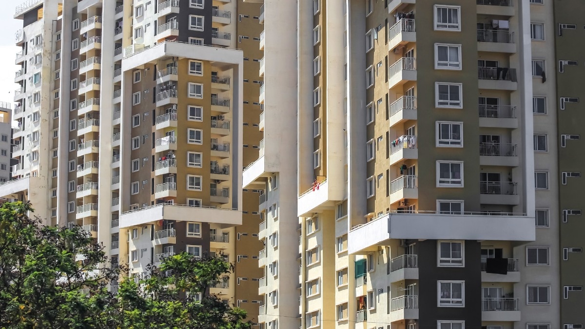 Experts say this migration trend is reshaping India’s urban landscape. 