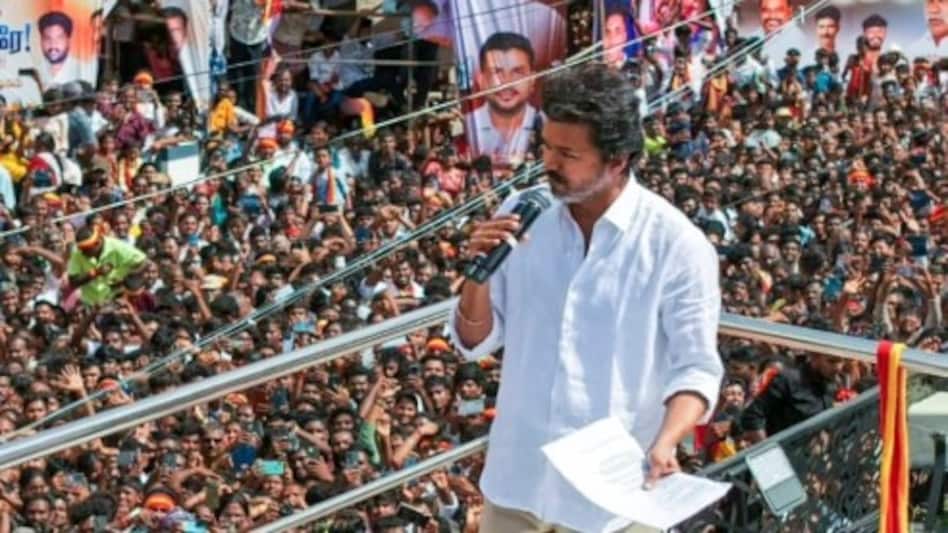 The chaos began when a tree crowded with supporters collapsed near the stage, triggering panic among the dehydrated crowd The chaos began when a tree crowded with supporters collapsed near the stage, triggering panic among the dehydrated crowd