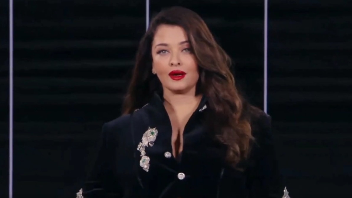 'She's finally getting her spark back': Netizens in awe after Aishwarya Rai's ramp walk at Paris Fashion Week