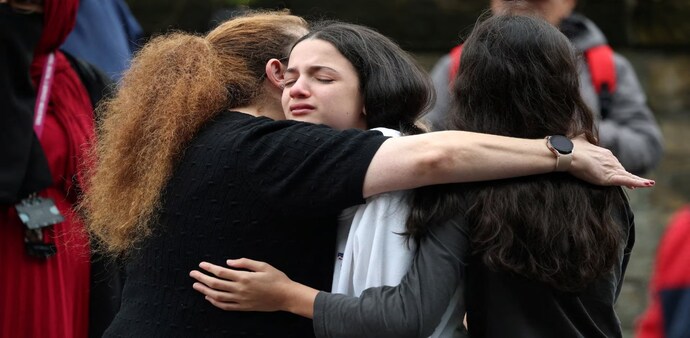 Manchester synagogue violence: assailant shot dead after car and stabbing attack (Image: Reuters) Manchester synagogue violence: assailant shot dead after car and stabbing attack (Image: Reuters)