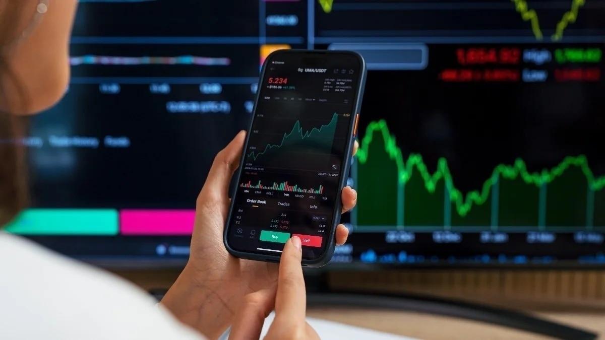 The brunt of the tariff fears was felt in IT and pharma stocks. The Nifty IT index slumped 7.9% for the week, extending one-year losses to 20%. The brunt of the tariff fears was felt in IT and pharma stocks. The Nifty IT index slumped 7.9% for the week, extending one-year losses to 20%.