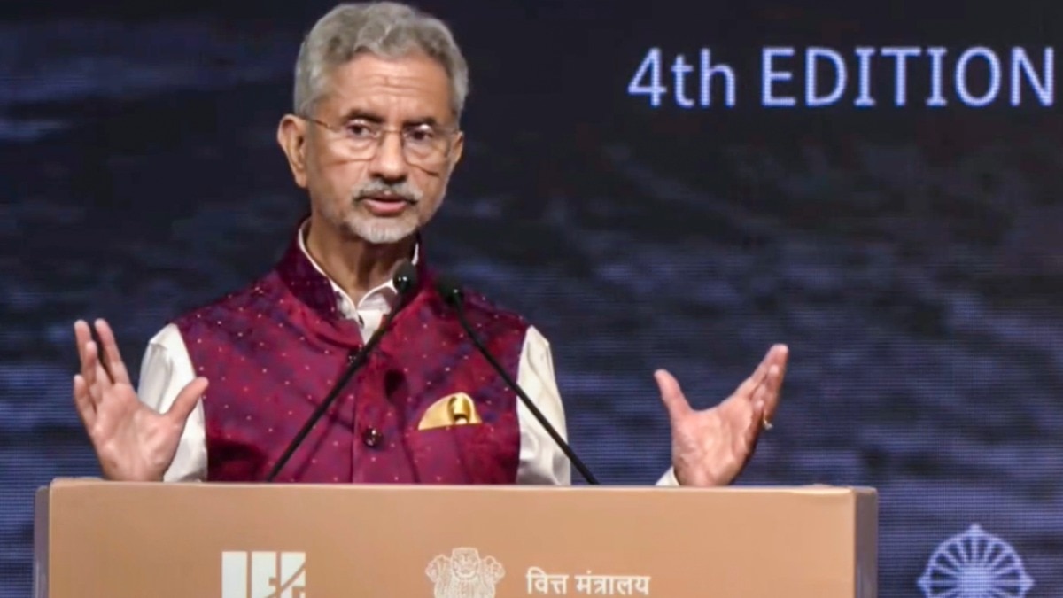 Turning to energy geopolitics, Jaishankar observed that the United States’ shift from energy dependence to energy export power had transformed its strategic posture. Turning to energy geopolitics, Jaishankar observed that the United States’ shift from energy dependence to energy export power had transformed its strategic posture.