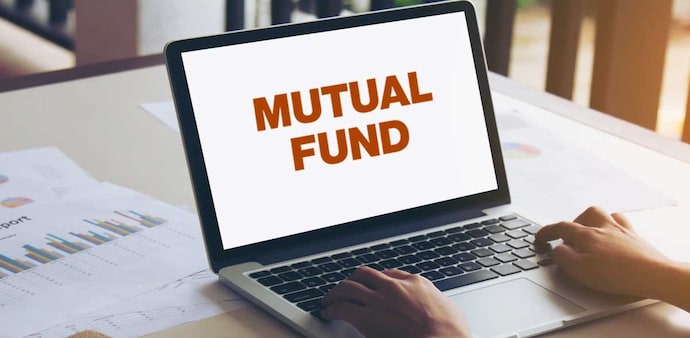 According to the survey findings, investor adoption of passive funds has grown steadily. According to the survey findings, investor adoption of passive funds has grown steadily.