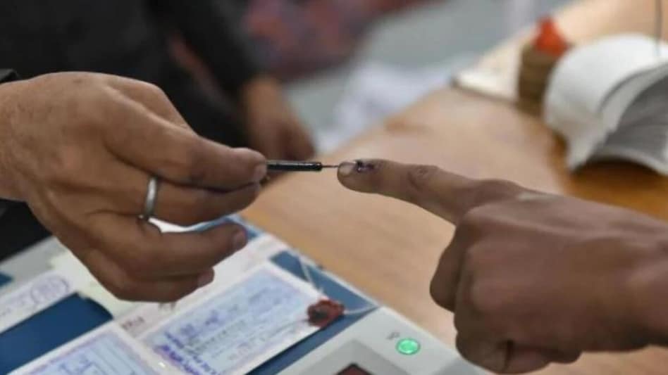 Kumar said that the bypolls will take place on 2 seats in Jammu and Kashmir and one seat each in Rajasthan, Jharkhand, Telangana, Punjab, Mizoram, and Odisha. Kumar said that the bypolls will take place on 2 seats in Jammu and Kashmir and one seat each in Rajasthan, Jharkhand, Telangana, Punjab, Mizoram, and Odisha.