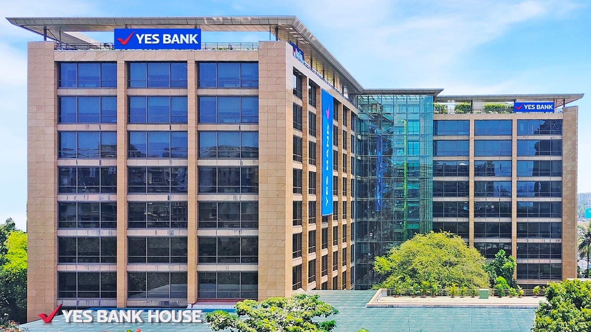YES Bank: The stock traded above the 5-day, 10-, 20-, 30-, 50-, 100-, 150-day and 200-day simple moving averages (SMAs).