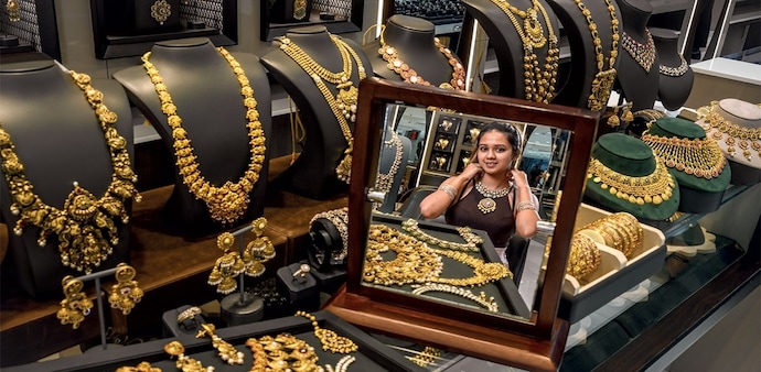 Dinshaw Irani advised investors to maintain diversification in their portfolios. Dinshaw Irani advised investors to maintain diversification in their portfolios.