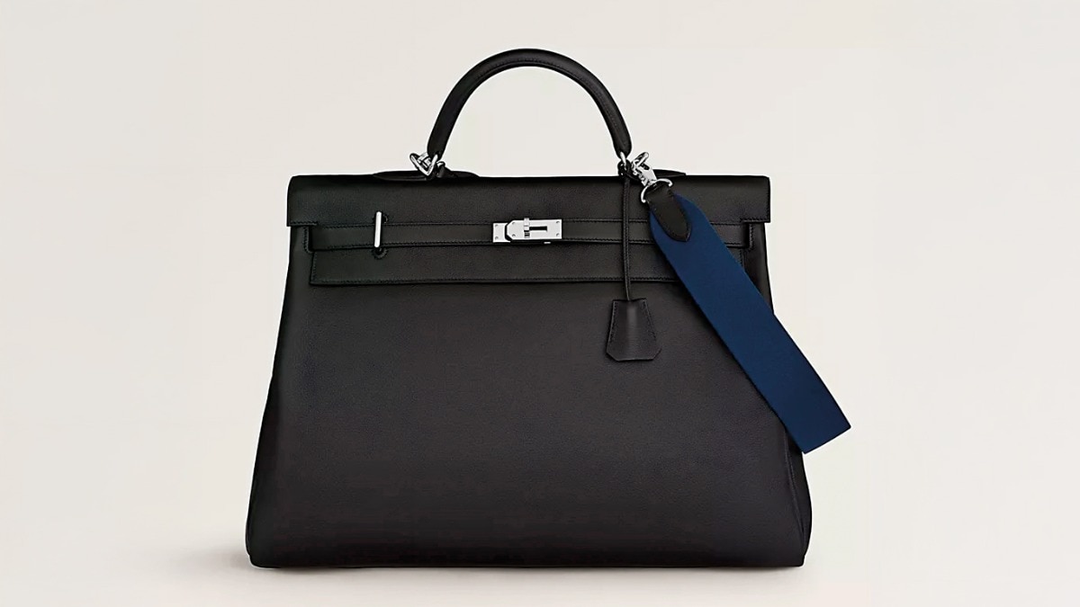 Travel Accessories: The Art of Arriving