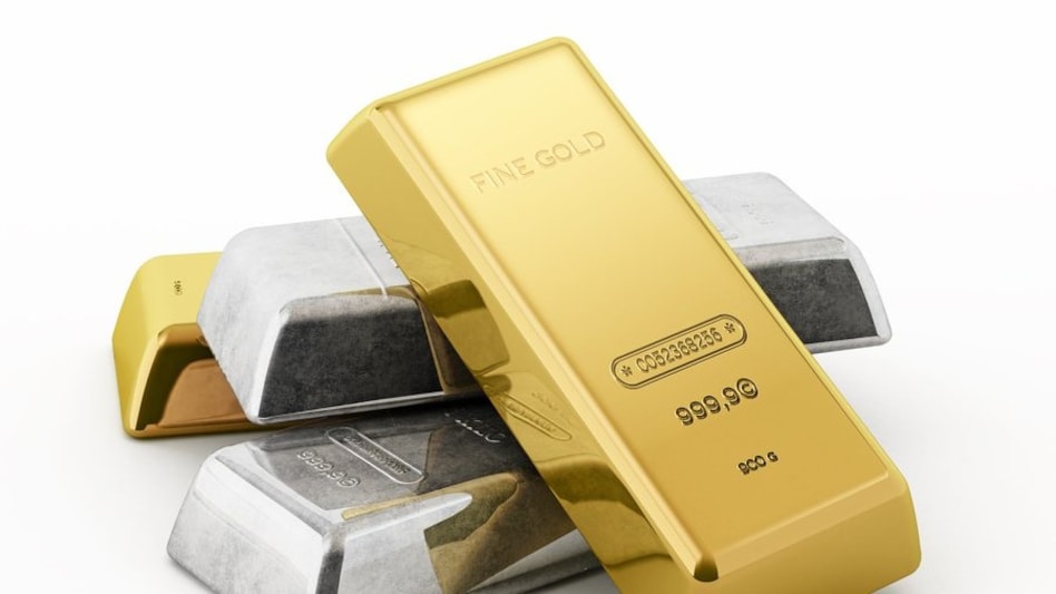 Gold and silver options have surged since MCX introduced monthly expiries and smaller-sized contracts, supported by higher prices and volatility. Gold and silver options have surged since MCX introduced monthly expiries and smaller-sized contracts, supported by higher prices and volatility.