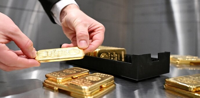 During the offer period, customers purchasing digital gold worth Rs 2,000 or more will receive 2% additional gold for free During the offer period, customers purchasing digital gold worth Rs 2,000 or more will receive 2% additional gold for free