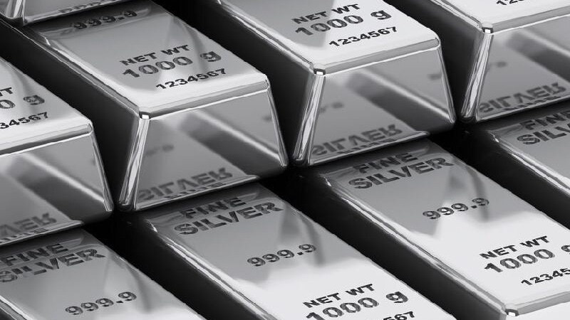 Silver crashes 6% after all-time high: Is the historic rally already losing steam?