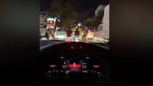 The resident recounted the helplessness of being trapped in the gridlock, describing the feeling of being “just a sitting duck, trapped in a metal box,” with every passing minute intensifying his worry. 