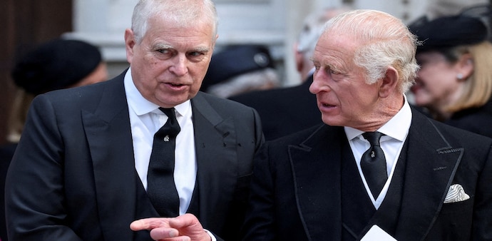 Despite his past military service and royal duties, Andrew’s fall from grace is now all but complete — drawing parallels to the exile of Edward VIII nearly a century ago. Despite his past military service and royal duties, Andrew’s fall from grace is now all but complete — drawing parallels to the exile of Edward VIII nearly a century ago.