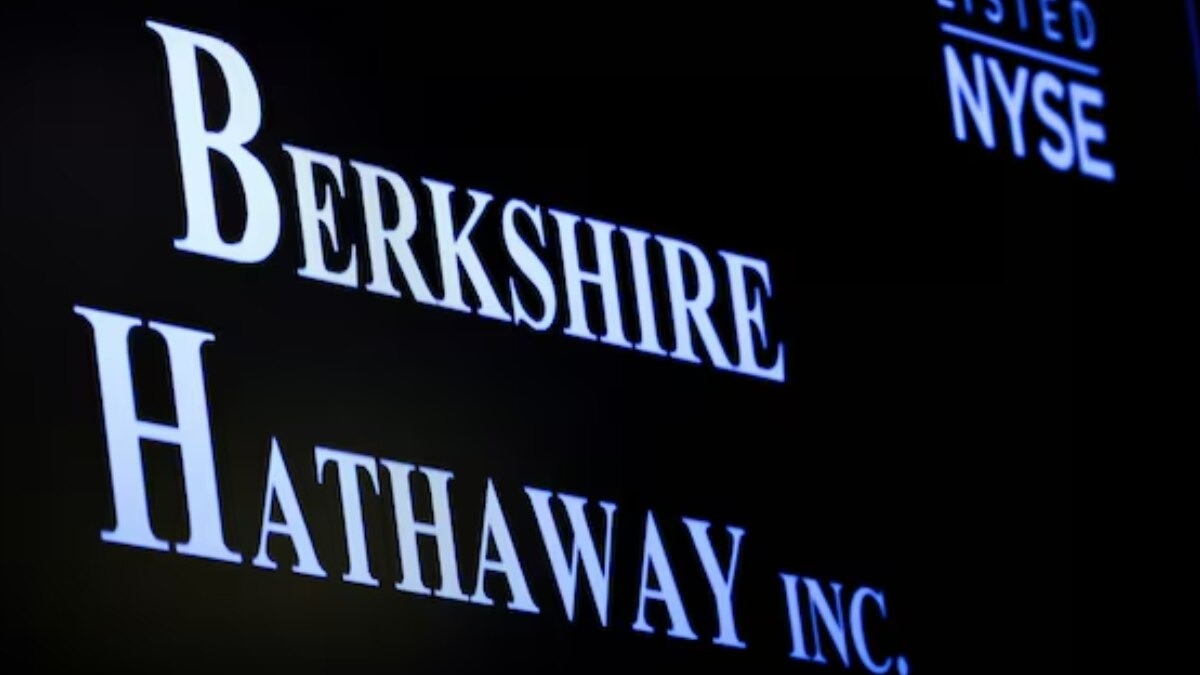 Berkshire Hathaway’s cash pile hits record 1.7 billion as operating profit surges 34%