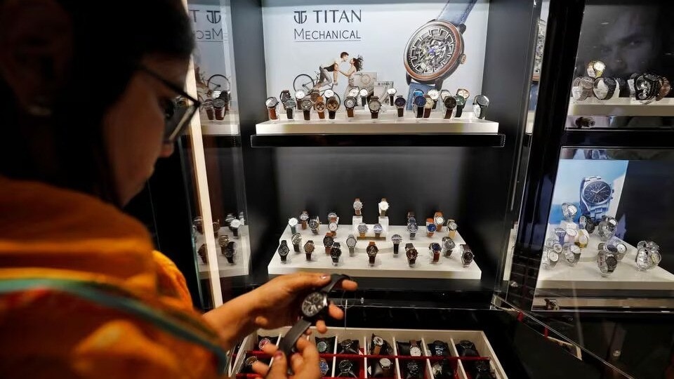 The company’s jewellery division, its largest segment, continued to power growth, contributing over ₹16,500 crore in revenue, up 29% from a year earlier.