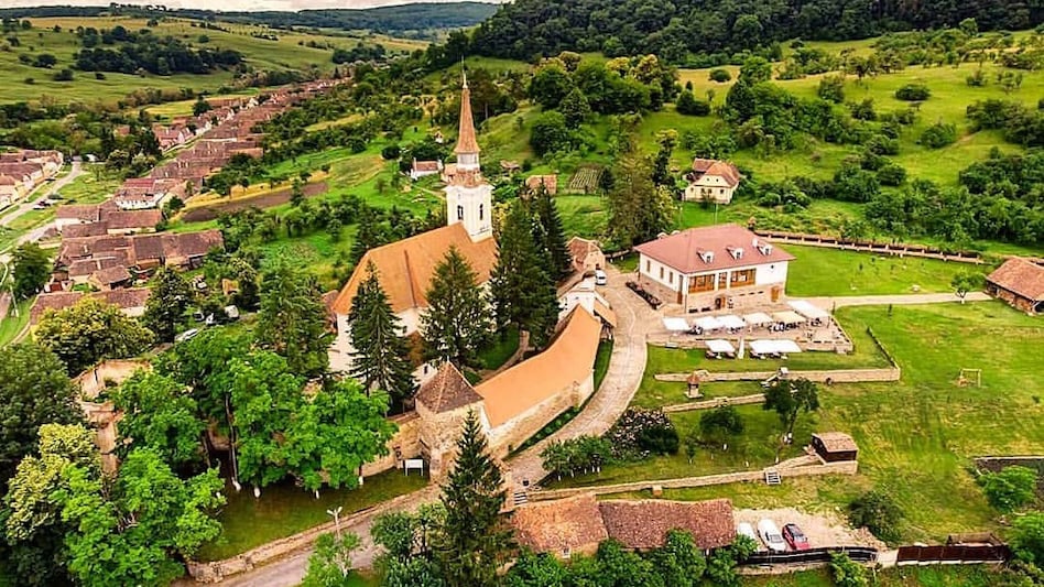 Europe’s off-season allure: Indian travellers warm to winter holidays with 30% savings Europe’s off-season allure: Indian travellers warm to winter holidays with 30% savings