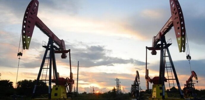 Indian crude oil refiners are stepping up Russian crude purchases Indian crude oil refiners are stepping up Russian crude purchases