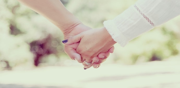 In 2001, years after their breakup, Li was struggling to establish a small company when Ma stepped forward to help financially. In 2001, years after their breakup, Li was struggling to establish a small company when Ma stepped forward to help financially.