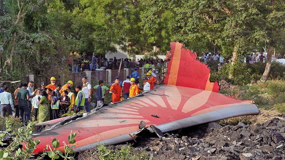 Air India plane crash: Supreme Court tells pilot's father that no one blames his son Air India plane crash: Supreme Court tells pilot's father that no one blames his son