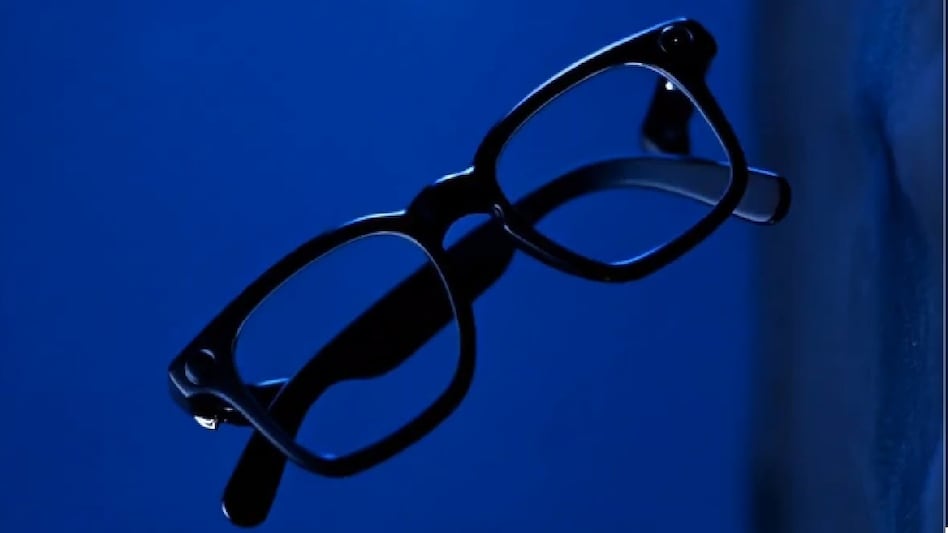 Shares of Lenskart Solutions were listed at 3 per cent discount at Rs 390 on Monday, defying the expectations of flat to positive listing. Shares of Lenskart Solutions were listed at 3 per cent discount at Rs 390 on Monday, defying the expectations of flat to positive listing.