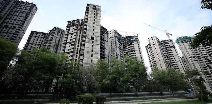 Jaypee Infratech MD Manoj Gaur was arrested Jaypee Infratech MD Manoj Gaur was arrested
