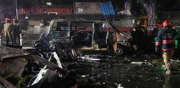 Red Fort blast: Investigators uncover chilling 'D-6' mission and the role of one 'Madam Surgeon' Red Fort blast: Investigators uncover chilling 'D-6' mission and the role of one 'Madam Surgeon'