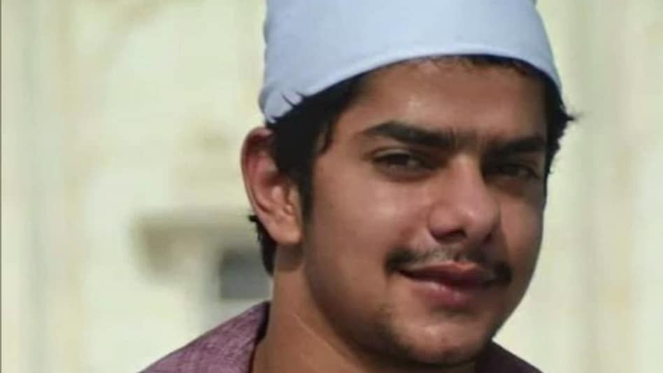 Anmol Bishnoi is the younger brother of jailed gangster Lawrence Bishnoi. Anmol Bishnoi is the younger brother of jailed gangster Lawrence Bishnoi.