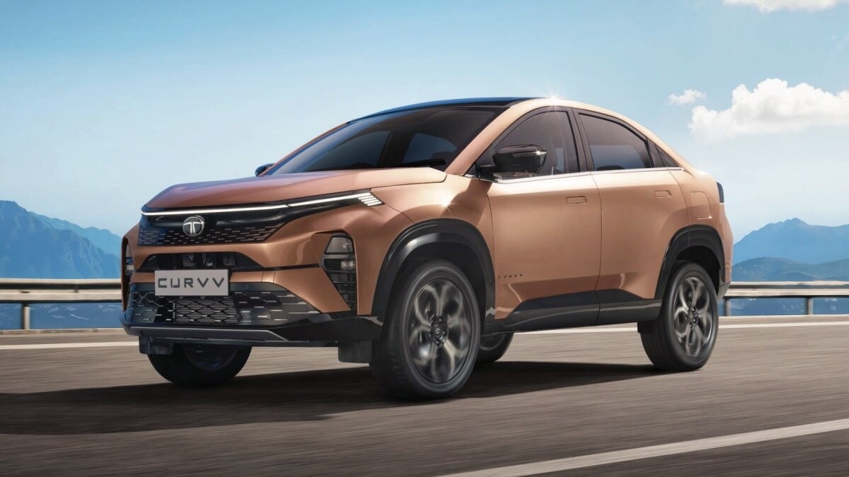 Passenger vehicle sales de-grew 1.4% year-on-year in the first half of the ongoing fiscal, according to the Society of Indian Automobile Manufacturers (SIAM).