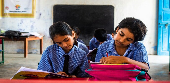 Delhi schools ordered to halt outdoor activities Delhi schools ordered to halt outdoor activities